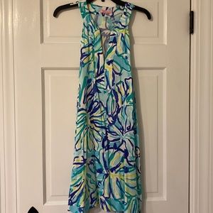 Lilly Pulitzer rayon v-neck dress.  Like new, worn once.